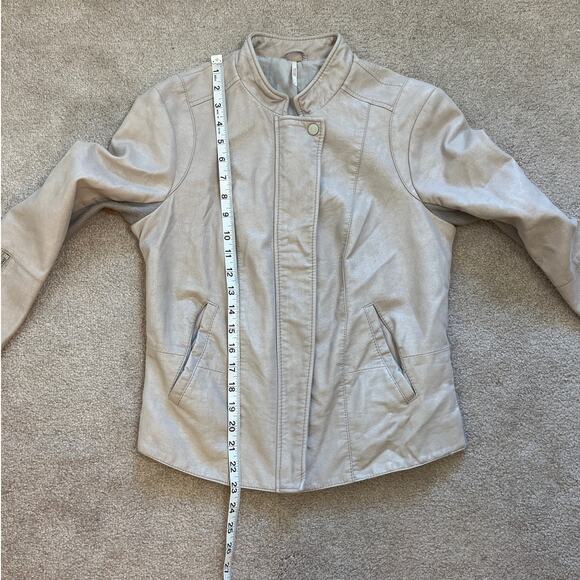 Free People Vegan Faux Leather Moto Jacket Size 8 Light Beige Knit Panels Boho - Picture 8 of 8